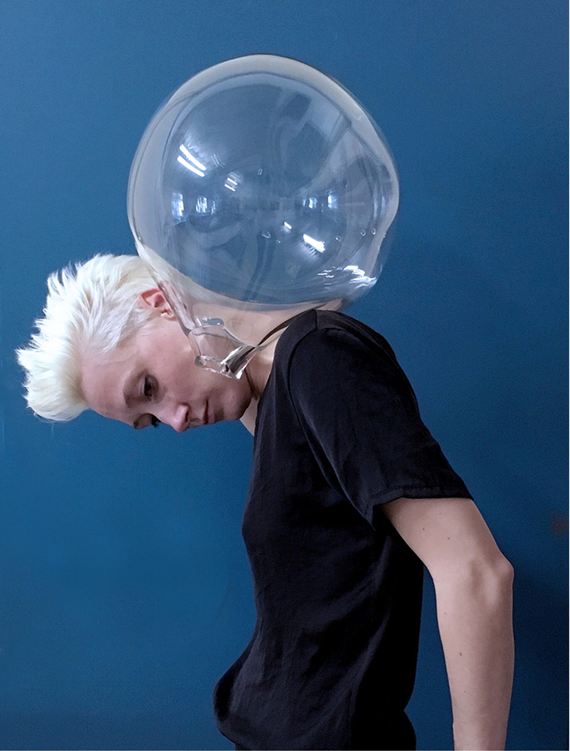 Anna Mlasowsky_Conceptual Artist who loves glass-09